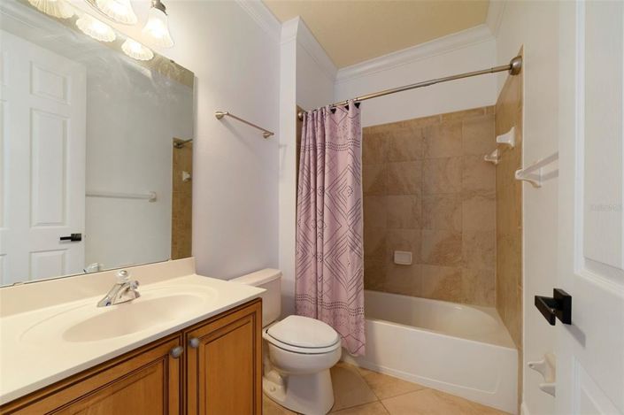 Image No.43-5 Bed House for sale