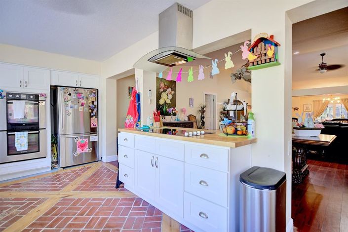 Image No.17-4 Bed House for sale