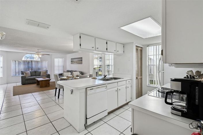 Image No.12-3 Bed Apartment for sale