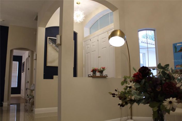 Image No.10-4 Bed House for sale