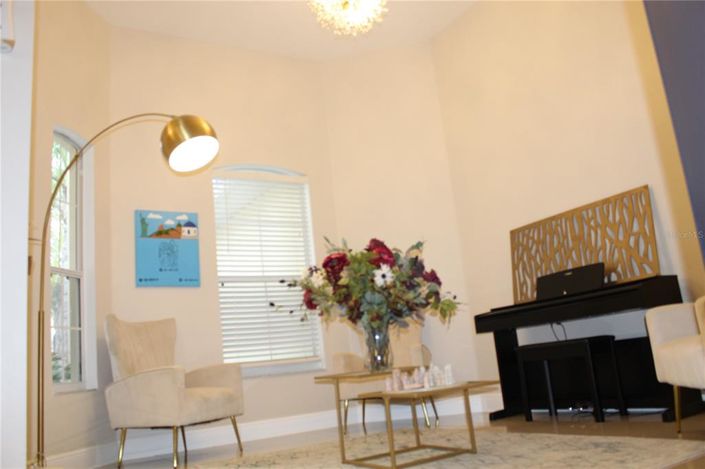 Image No.11-4 Bed House for sale