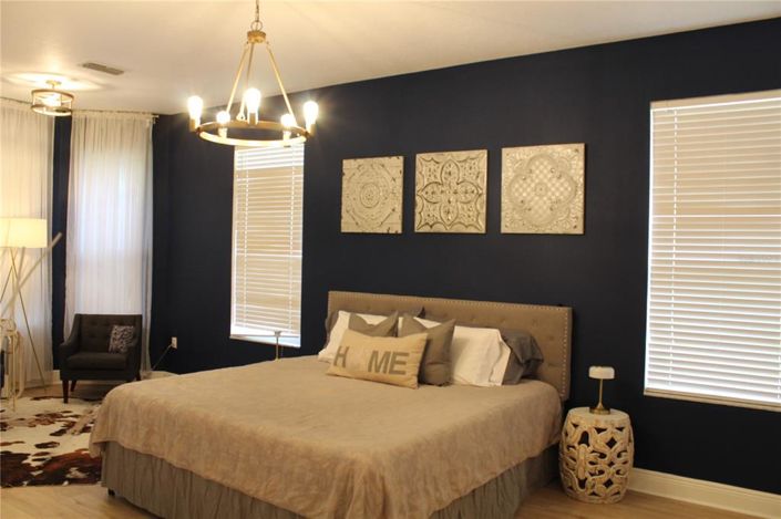 Image No.18-4 Bed House for sale