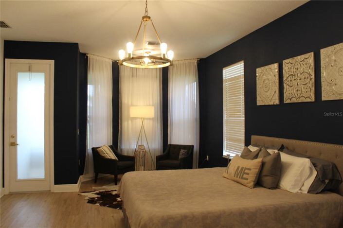 Image No.19-4 Bed House for sale