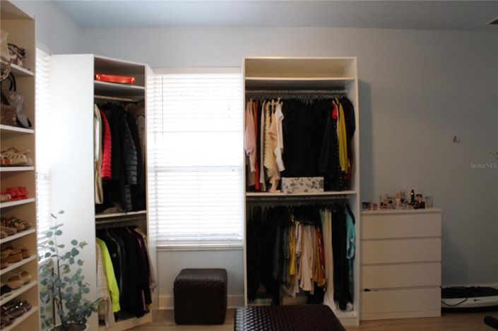 Image No.27-4 Bed House for sale