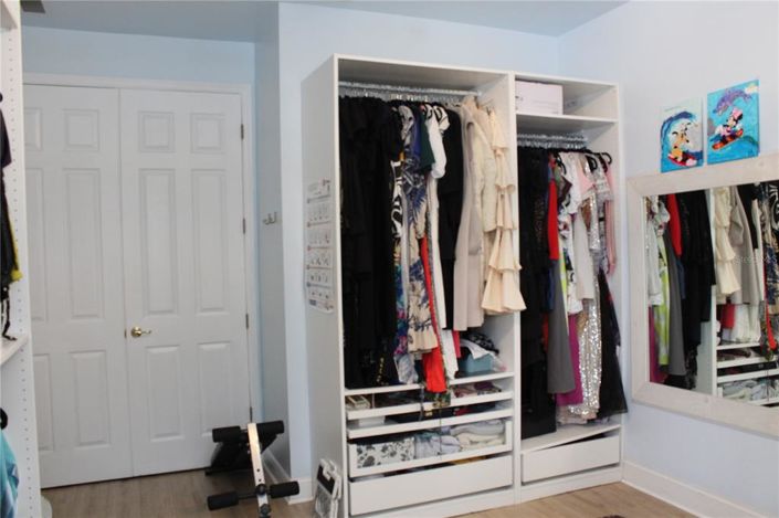 Image No.29-4 Bed House for sale