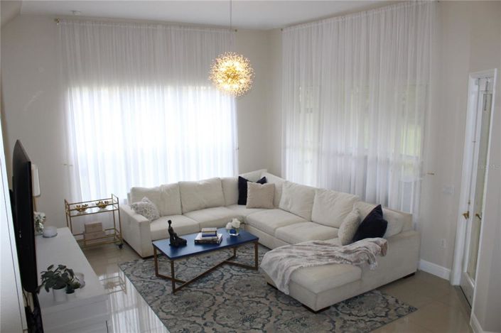 Image No.34-4 Bed House for sale