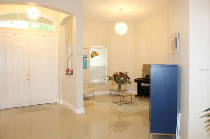 Image No.9-4 Bed House for sale