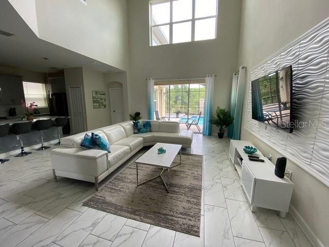 Image No.2-5 Bed House for sale