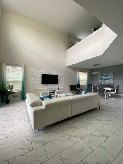 Image No.4-5 Bed House for sale