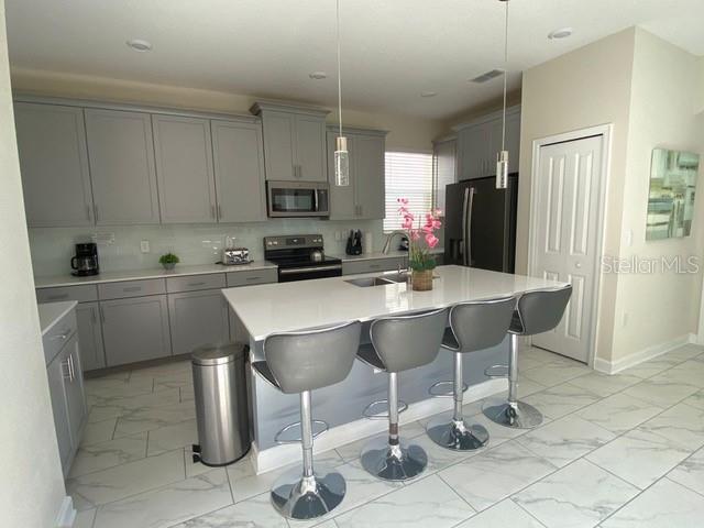 Image No.8-5 Bed House for sale