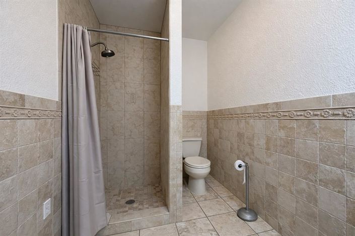 Image No.24-4 Bed House for sale