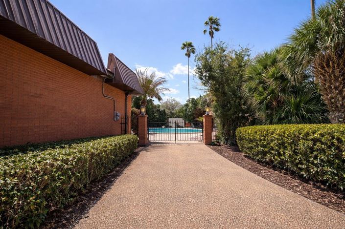 Image No.34-4 Bed House for sale