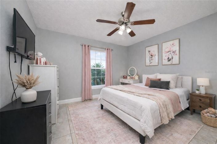 Image No.15-3 Bed House for sale