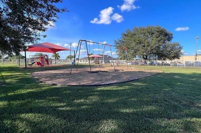 Image No.36-3 Bed House for sale