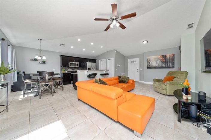 Image No.4-3 Bed House for sale