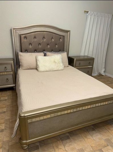 Image No.11-3 Bed House for sale