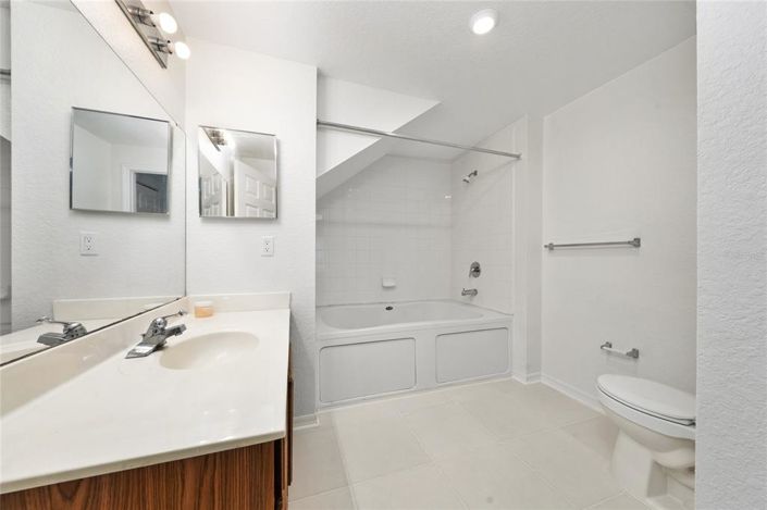 Image No.20-3 Bed Apartment for sale