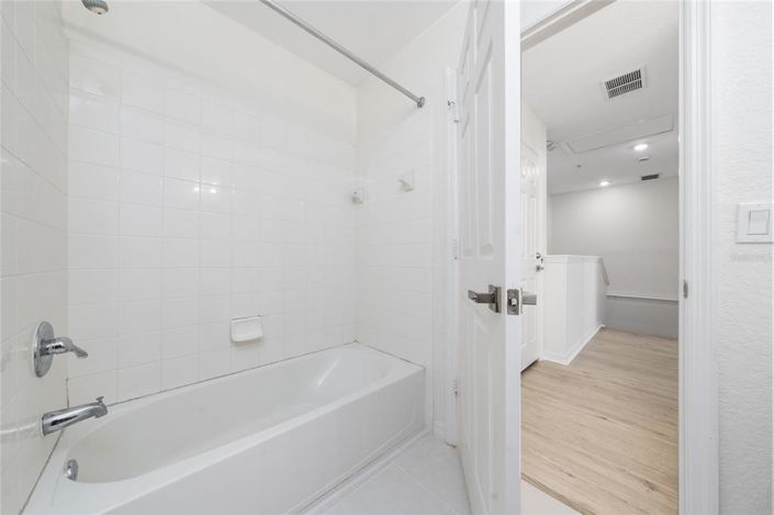 Image No.28-3 Bed Apartment for sale