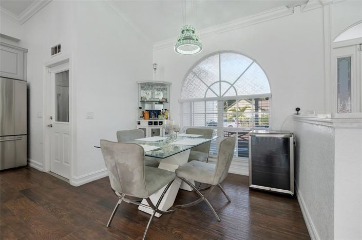 Image No.14-3 Bed House for sale