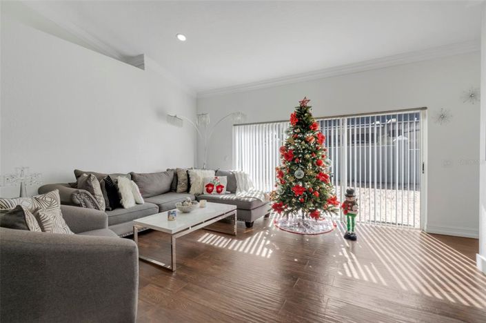 Image No.16-3 Bed House for sale