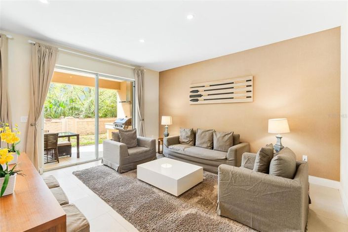 Image No.10-Maison de ville de 3 chambres à vendre à Saint John