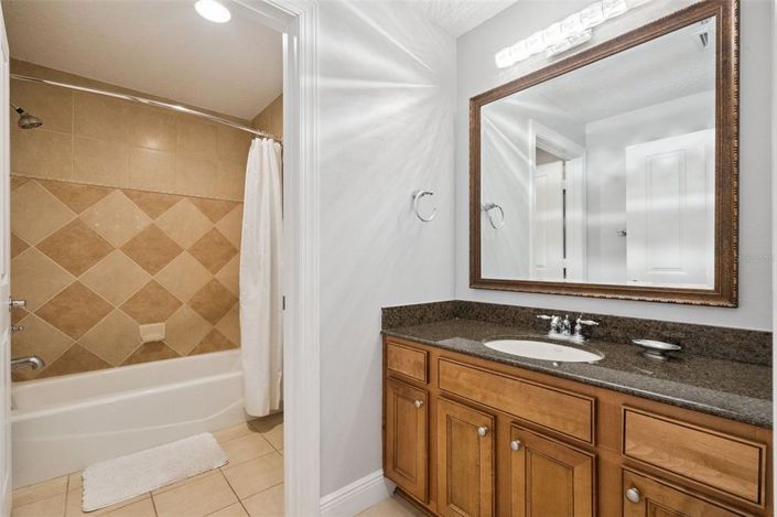 Image No.28-3 Bed Apartment for sale