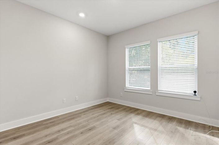 Image No.16-Maison de ville de 3 chambres à vendre à Saint John