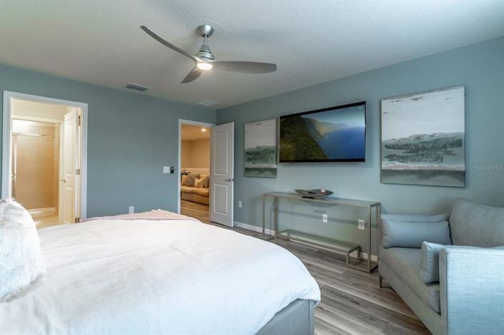 Image No.19-5 Bed Townhouse for sale