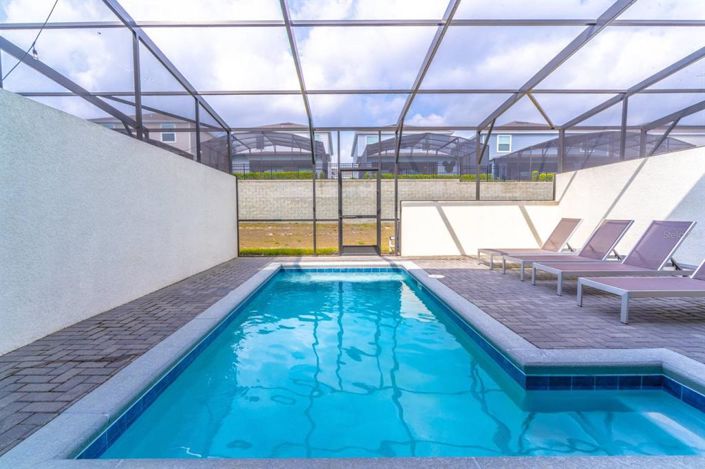 Image No.35-5 Bed Townhouse for sale