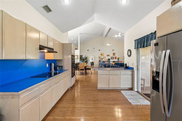 Image No.9-4 Bed House for sale