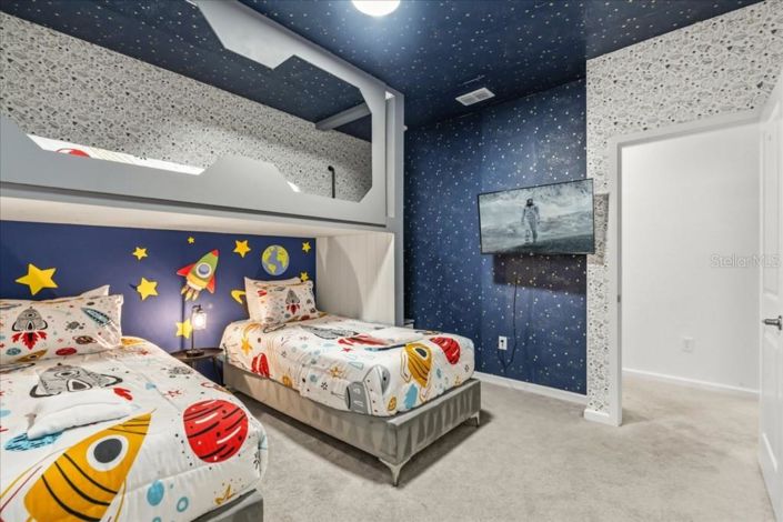 Image No.19-12 Bed House for sale