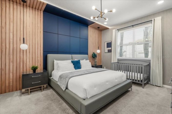 Image No.28-12 Bed House for sale