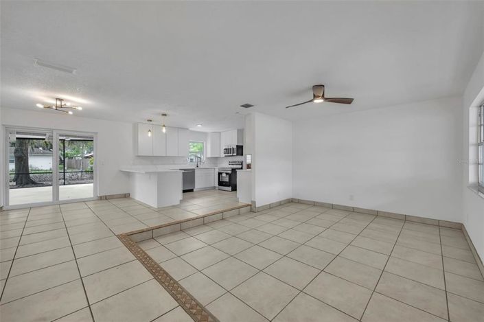 Image No.5-Maison de 4 chambres à vendre à Saint John