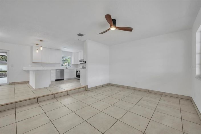 Image No.6-Maison de 4 chambres à vendre à Saint John