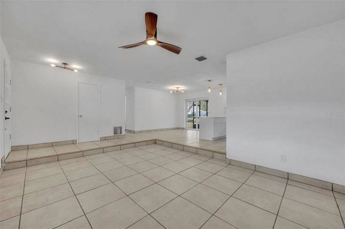 Image No.7-Maison de 4 chambres à vendre à Saint John