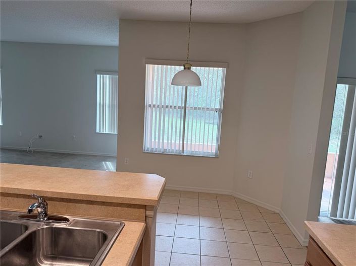 Image No.8-Maison de 4 chambres à vendre à Saint John