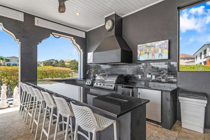 Image No.13-12 Bed House for sale