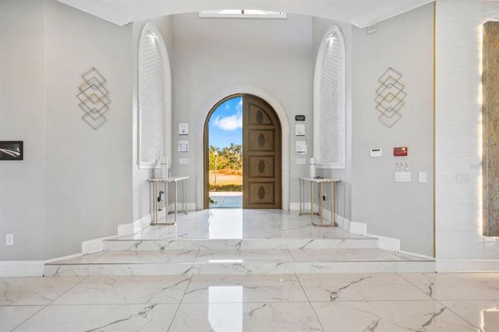 Image No.18-12 Bed House for sale