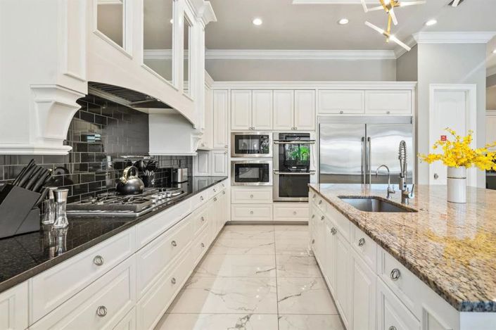 Image No.30-12 Bed House for sale