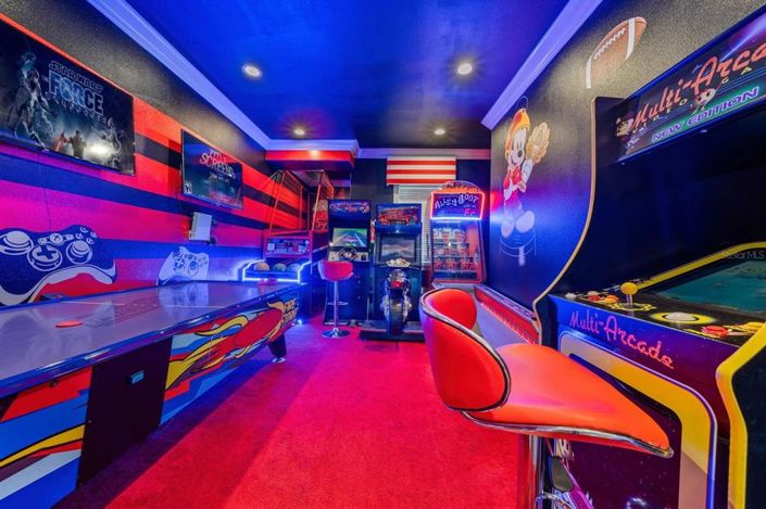 Image No.37-12 Bed House for sale