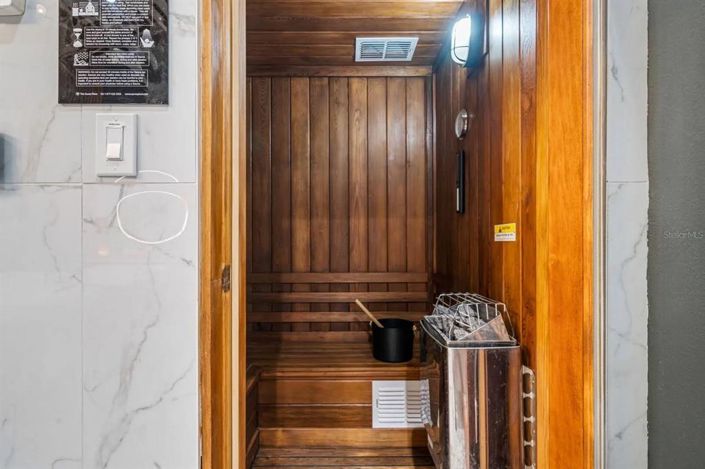 Image No.43-12 Bed House for sale