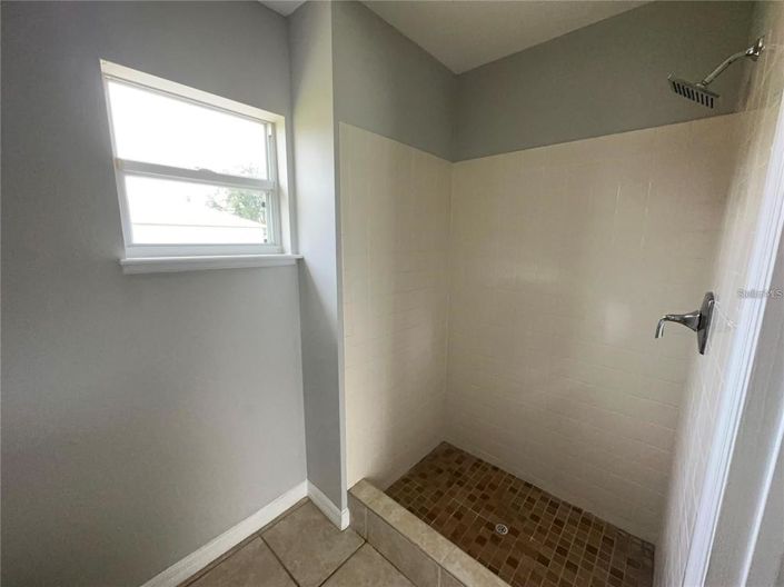 Image No.14-3 Bed House for sale