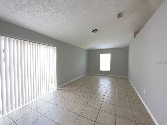 Image No.21-3 Bed House for sale