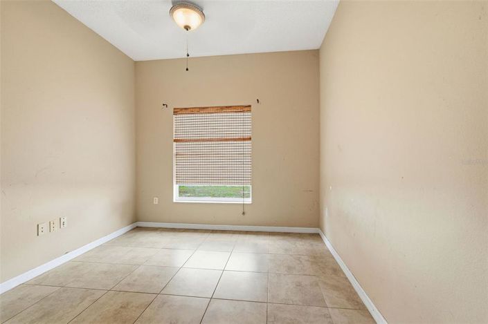 Image No.14-5 Bed House for sale