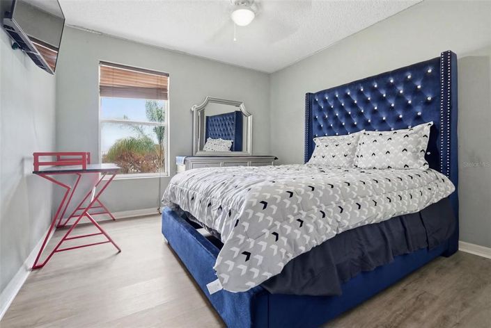 Image No.21-5 Bed House for sale