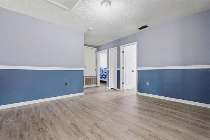 Image No.24-5 Bed House for sale