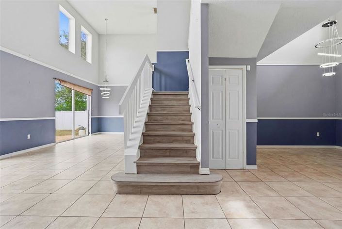 Image No.6-5 Bed House for sale