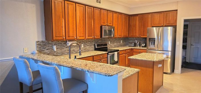 Image No.6-4 Bed House for sale