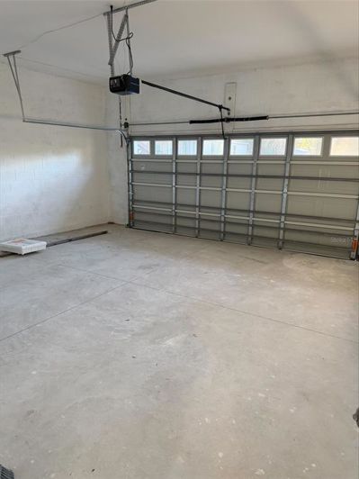 Image No.6-5 Bed House for sale