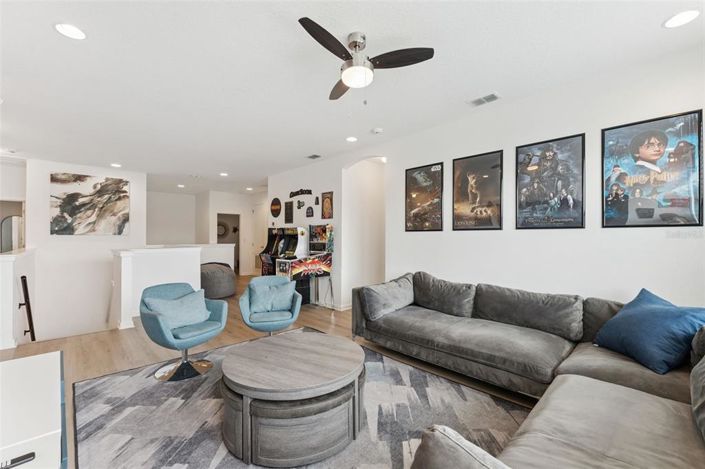 Image No.15-8 Bed House for sale